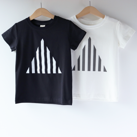 T-shirts(Mono-tone Triangle)/ Tシャツ