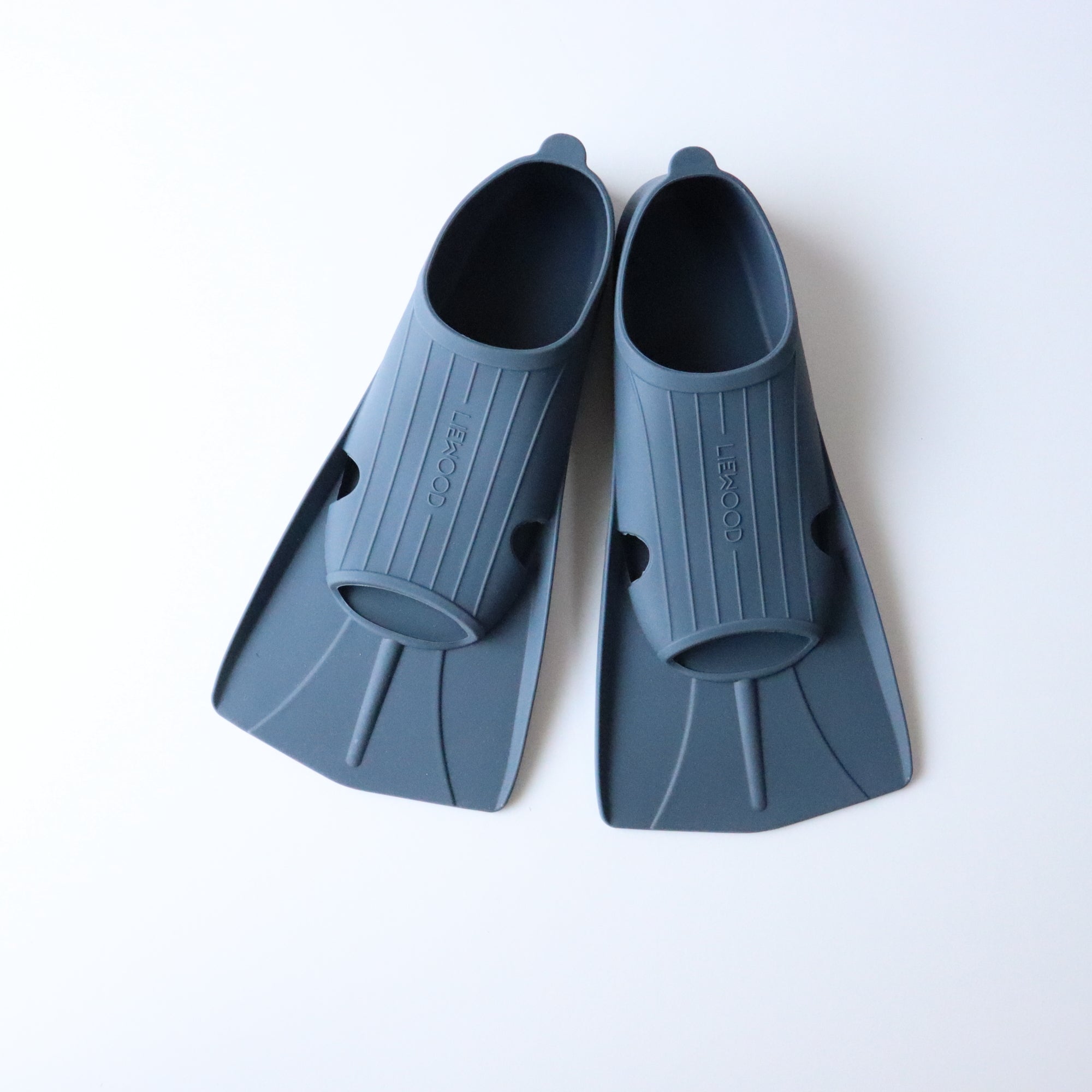 Liewood Gustav Swim Fins / Whale Blue　